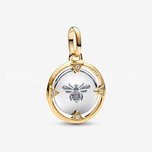 Pandora Bee Medallion Charm